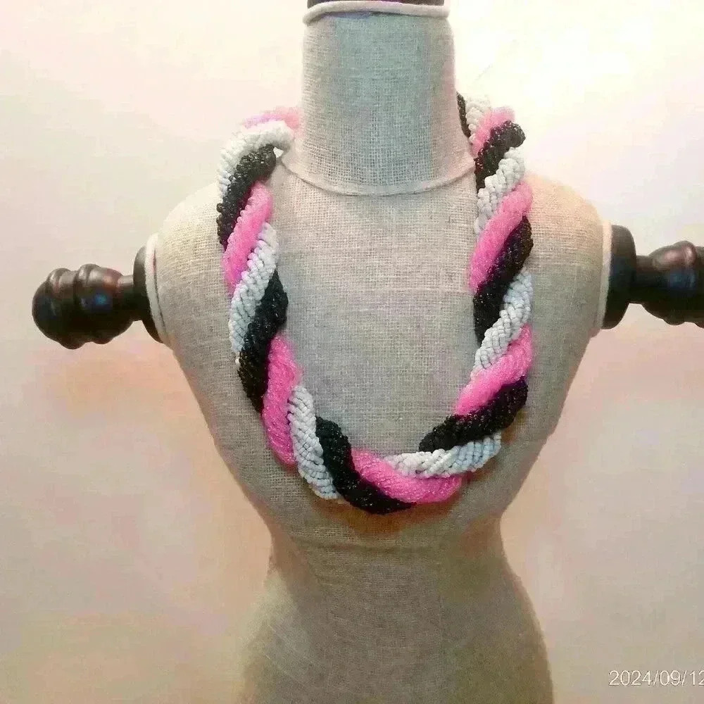 Tricolor Braided Seedbead Necklace (P326)